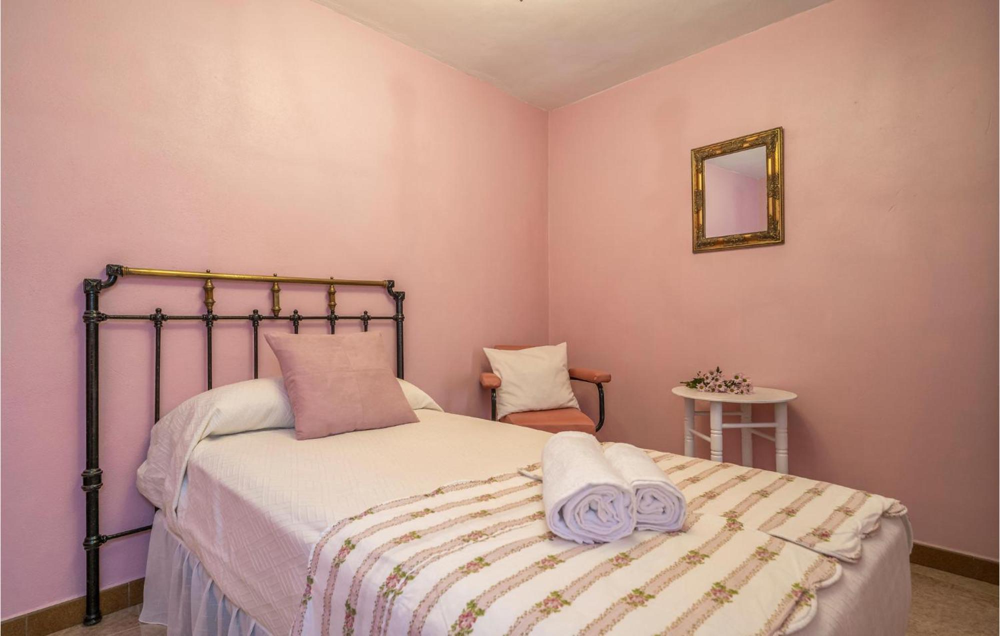 Stunning Home In Gaucin With Wifi ภายนอก รูปภาพ
